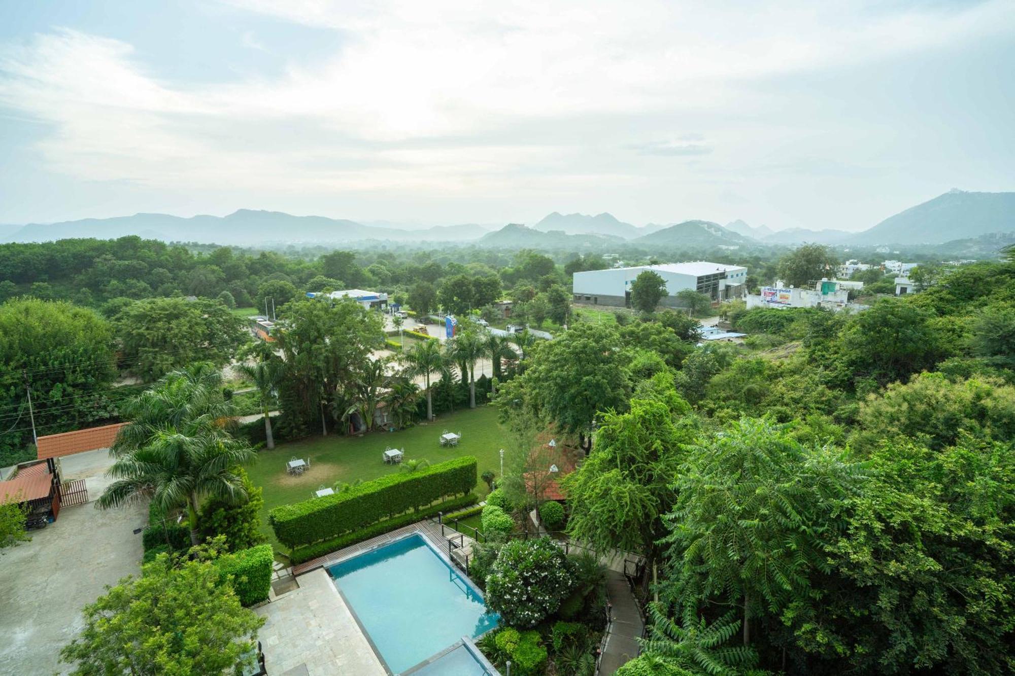 Hotel Treebo The Aravali Getaway Udaipur Exterior foto