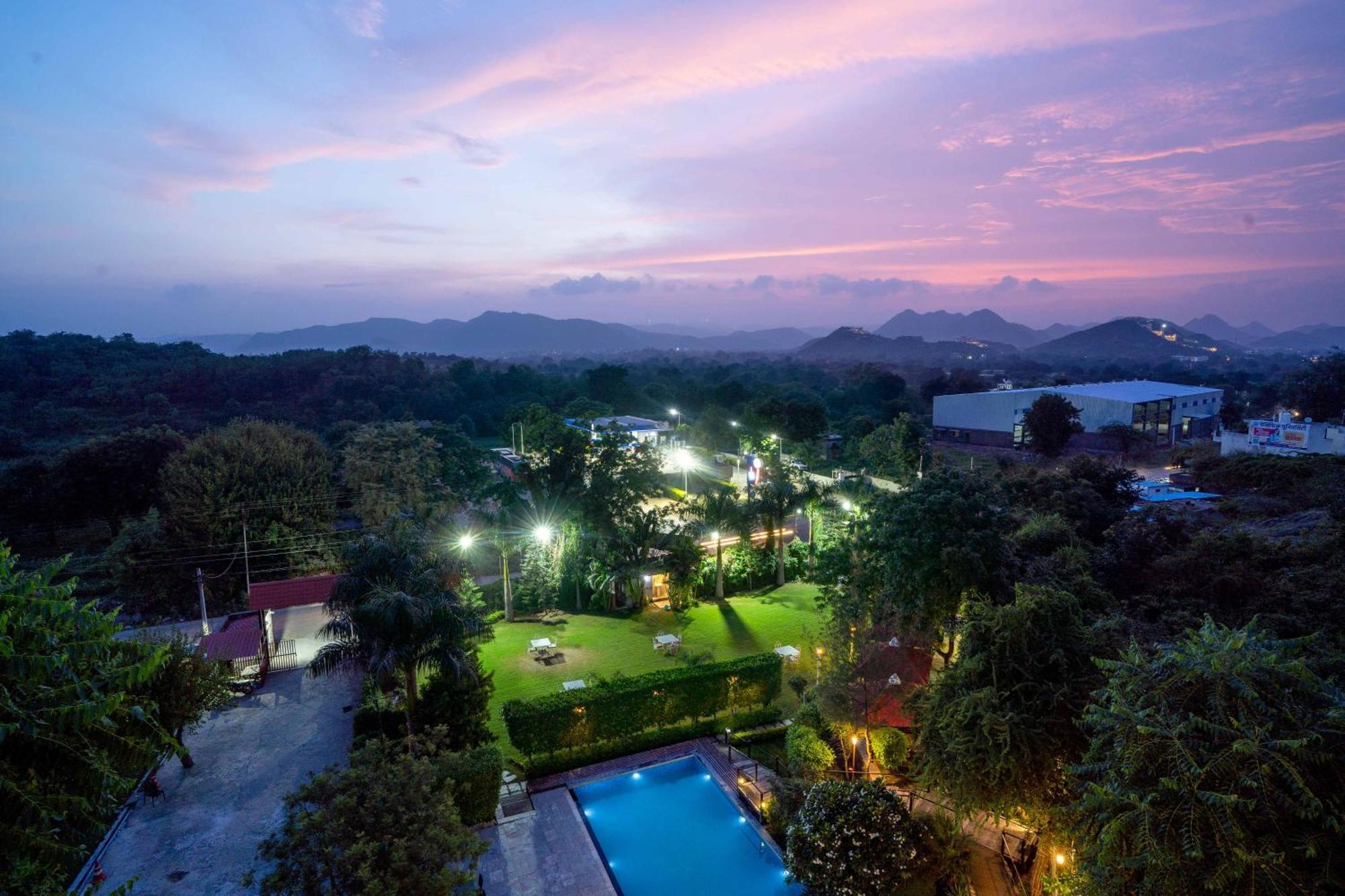 Hotel Treebo The Aravali Getaway Udaipur Exterior foto
