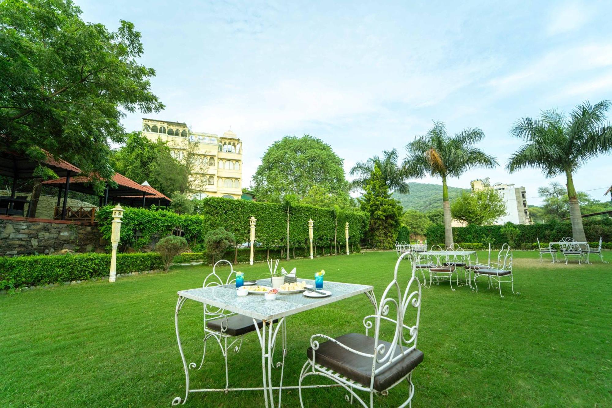 Hotel Treebo The Aravali Getaway Udaipur Exterior foto